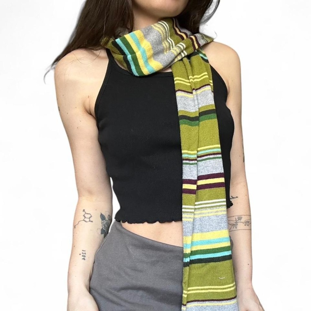 Striped y2k scarf
